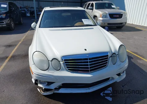 2009 Mercedes-Benz E 350 z USA, uszkodzony, nr VIN WDBUF56X59B414425